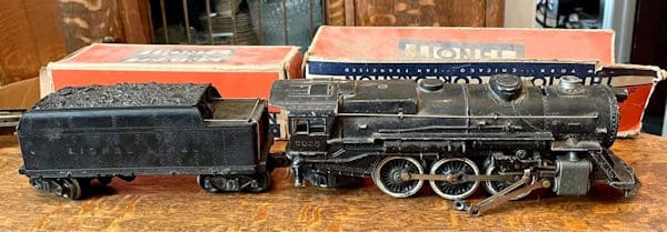 Lionel 2025 Locomotive & 2466W Tender
